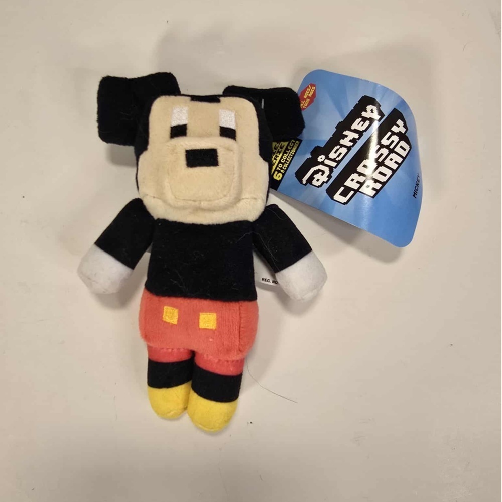 PLUSH  Disney CROSSY ROAD MICKEY MOUSE FIGURE(6 1/2 inches)**New**w/tag